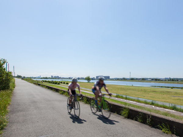 Surrounding environment. Tama River (about 1590m ・ A 20-minute walk)