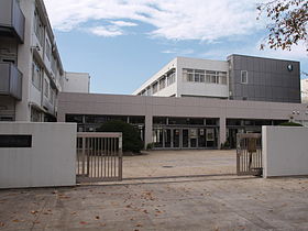 high school ・ College. Tokyo Metropolitan Comprehensive Technical High School (High School ・ NCT) to 680m