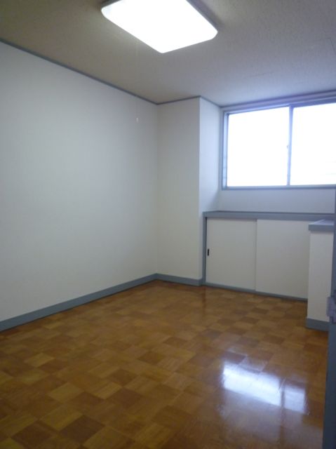 Living and room. Western-style 7.