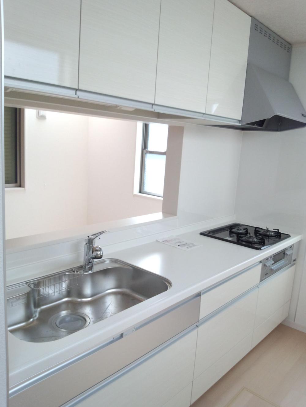 Kitchen. Room (August 2013) Shooting