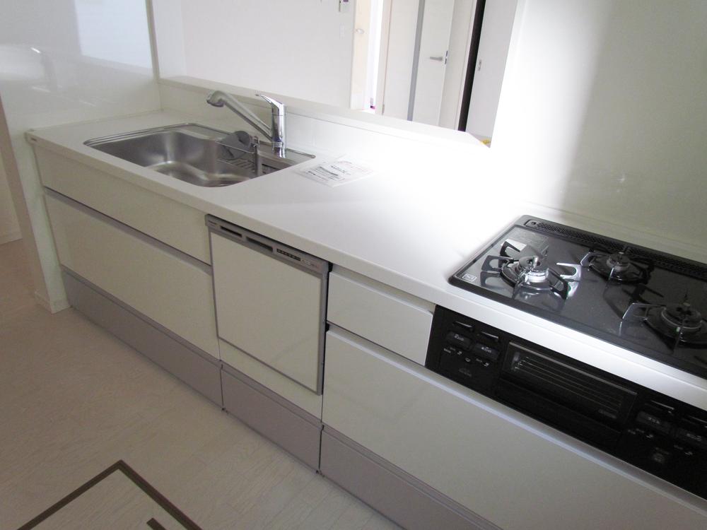 Kitchen. December 2013 shooting 4 Building