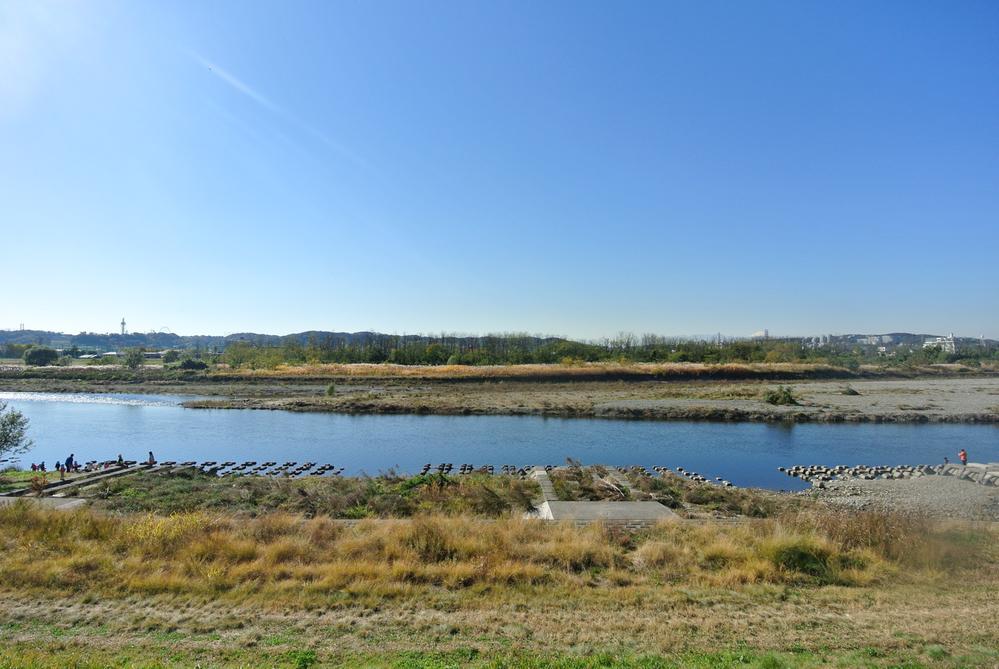 View photos from the dwelling unit. Selling local