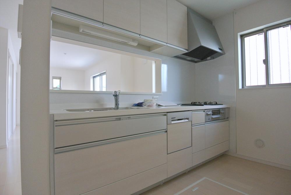 Same specifications photo (kitchen). Seller same specifications