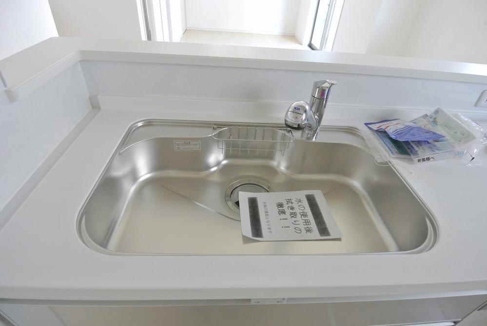 Same specifications photo (kitchen). Seller same specifications