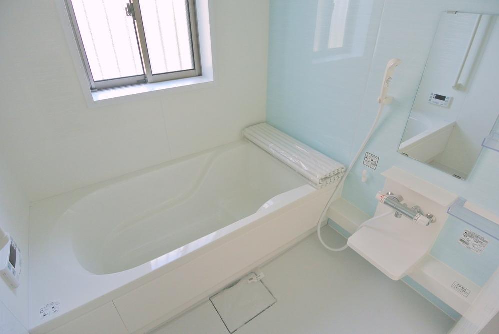 Same specifications photo (bathroom). Seller same specifications