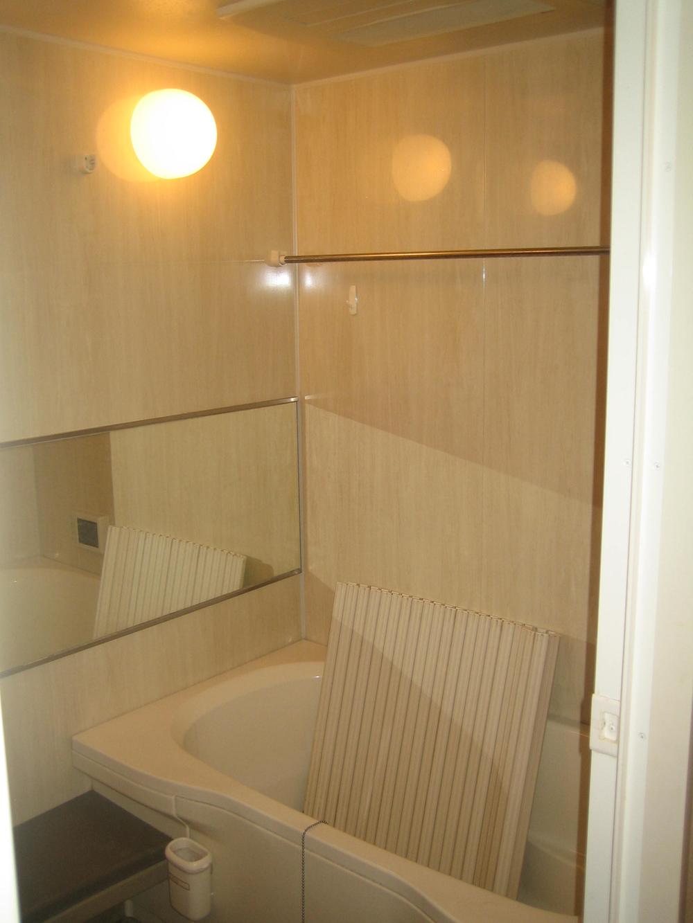 Bathroom. Local (10 May 2012) shooting