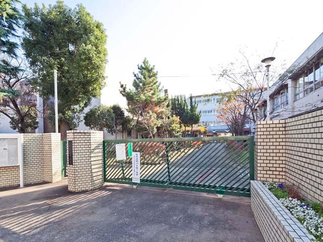 Junior high school. Chofu Tatsudai 767m up to five junior high school