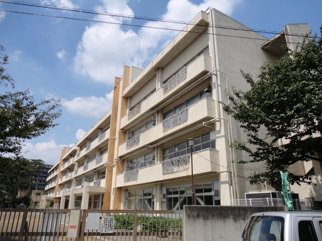 Primary school. Uenohara to elementary school (elementary school) 500m