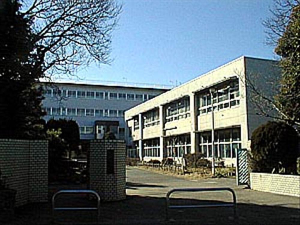 Junior high school. Chofu Tatsudai 786m up to five junior high school