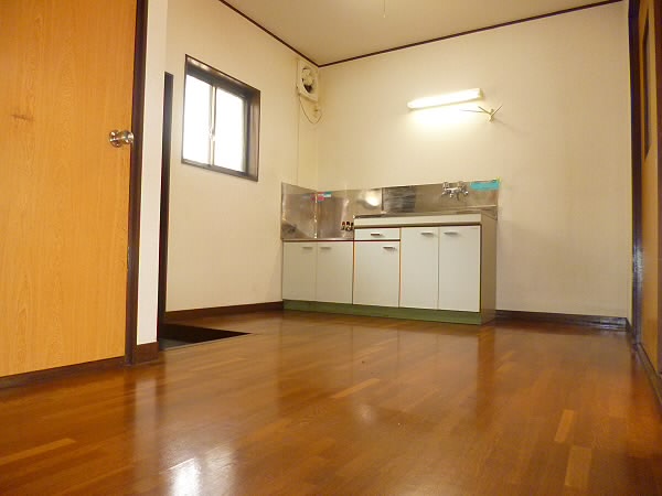 Living and room. Window to dining! Bright is!