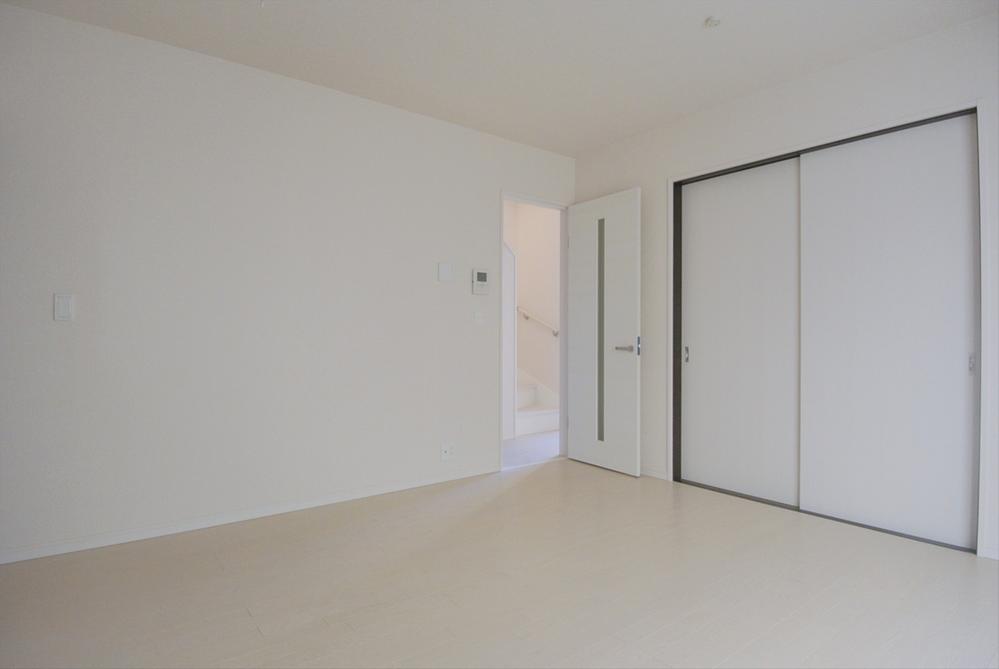 Kitchen. Selling local