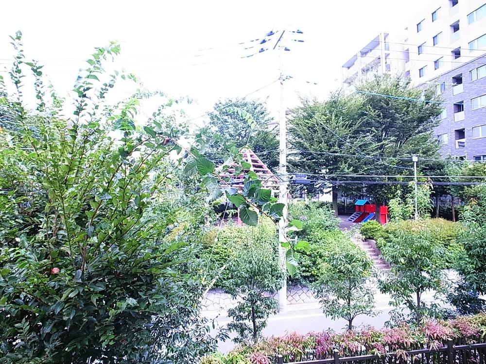 View photos from the dwelling unit. View from local (September 2013) Shooting