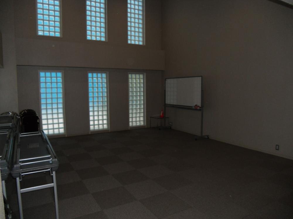 Other common areas. Assembly room