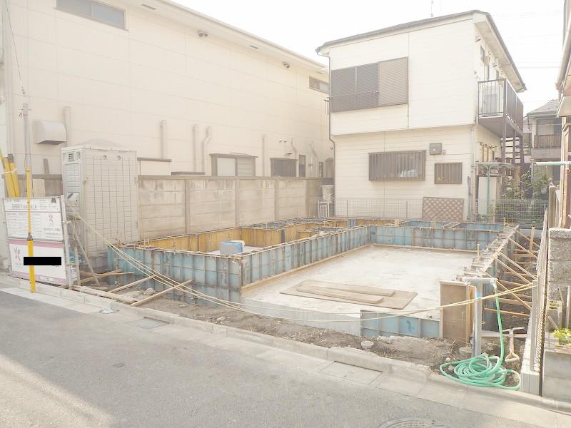 Local appearance photo. Local under construction