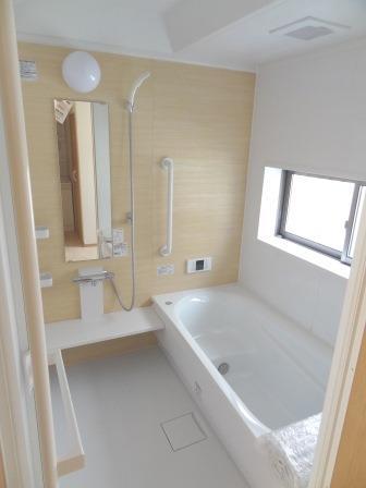 Bathroom. Building 2 Bathroom (August 5 shooting 2013)