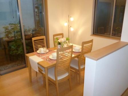 Living. Building 2 LDK (2013 November 2 shooting)