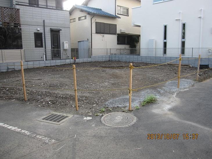 Local photos, including front road. Local (10 May 2013) Shooting