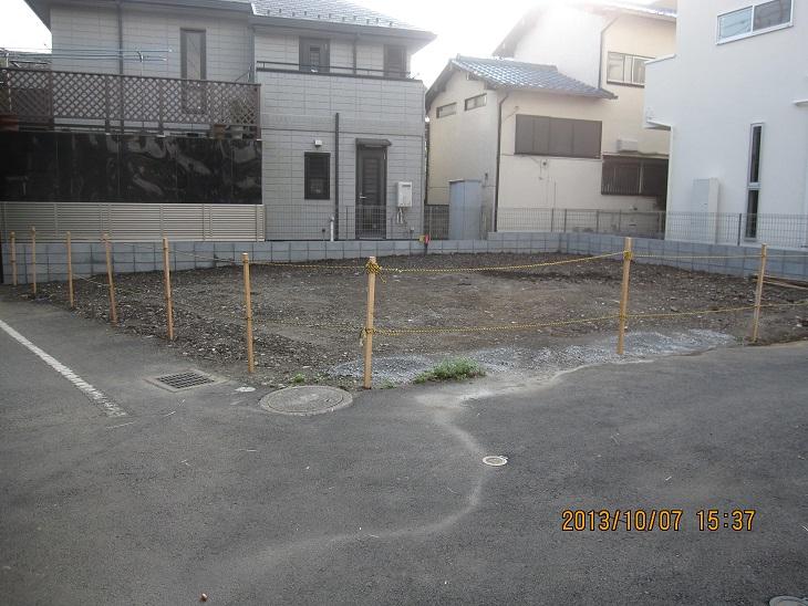 Local photos, including front road. Local (10 May 2013) Shooting