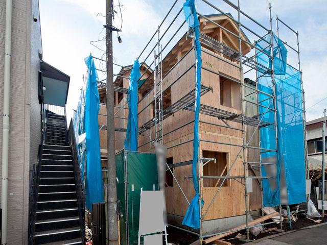 Local appearance photo. Local (12 May 2013) Shooting