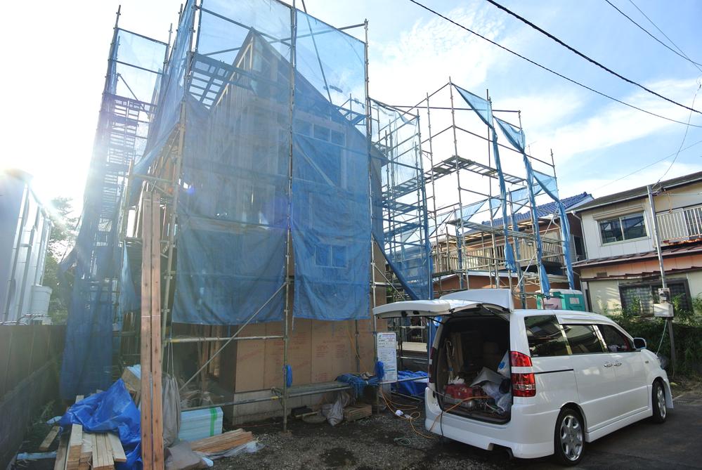 Local appearance photo. Selling local 2013 October shooting