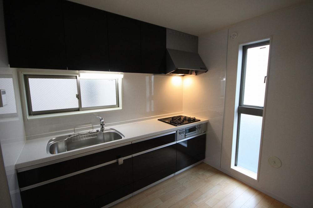 Same specifications photo (kitchen). Seller same specifications