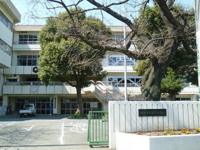 Junior high school. Chofu sixth junior high school (junior high school) up to 400m