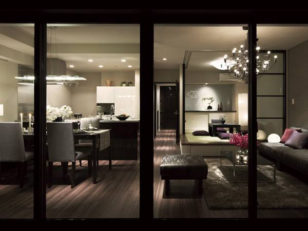 Living.  [living ・ dining]  ※ Indoor photo posted below, Model Room S1-C ・ S2-D type, S1-D ・ S2-E is what type was shooting. (July 2013 shooting) ※ furniture ・ Furniture etc. are not included in the sale price. Some paid option (application deadline have) are included.