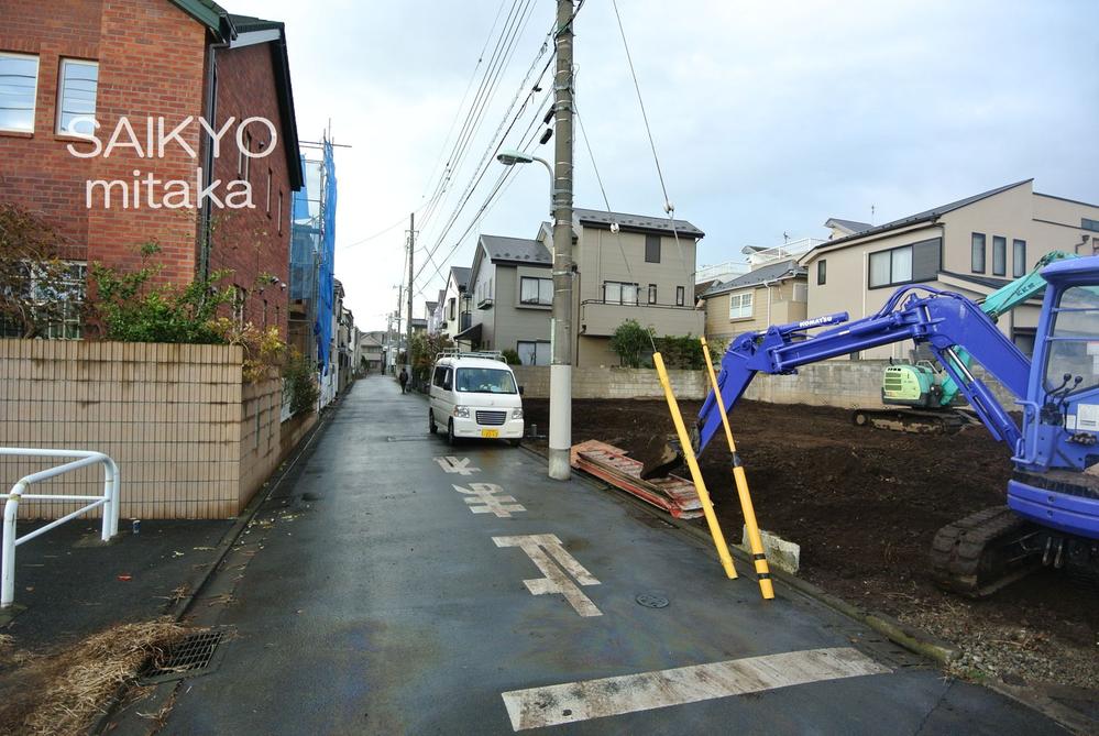 Local appearance photo. Local (12 May 2013) Shooting