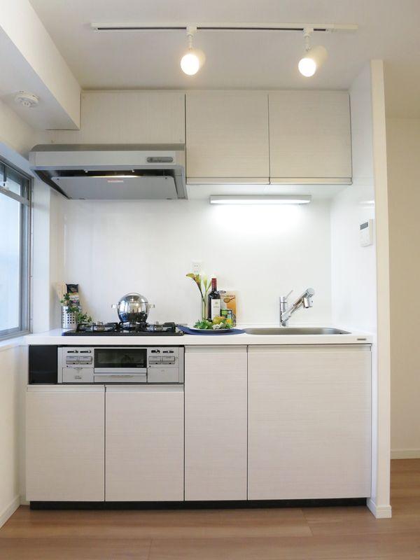 Kitchen. ~ November 15, the interior has been completed ~ System kitchen of state-of-the-art amenities