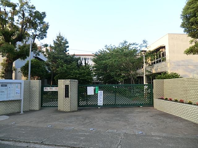 Junior high school. Chofu Tatsudai 795m up to five junior high school