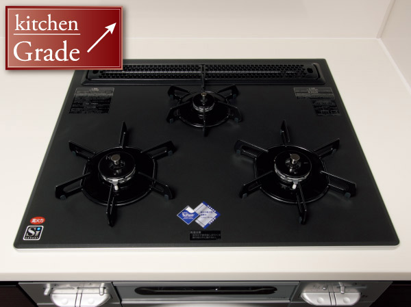 Kitchen.  [Rack Lina ( ※ 1)] Top plate, The clear coat, such as a glass employed in the flat, Cleaning is also easy since boiling over can also wipe quick and people. ( ※ 1) can grade up one point from three of kitchen equipment, In addition equipment other than those selected can be installed for a fee.