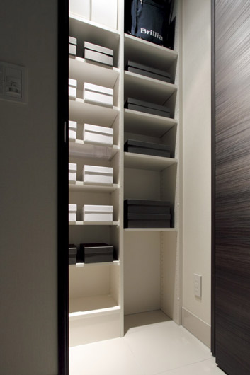 Receipt.  [Shoes closet] Shoes, of course umbrella and slippers, Maeru well as convenient seal and ball-point pen at the time of delivery high functionality.  ※ B ・ C ・ F ・ I ・ J ・ K ・ Lr ・ Except for the M type