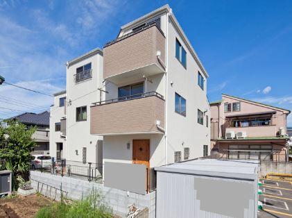 Local appearance photo. Residence of sharp design is impressive sophistication