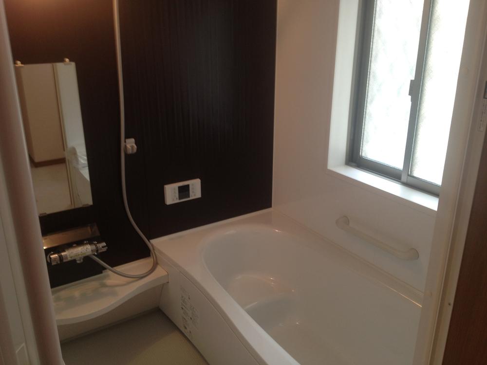 Bathroom. Indoor (12 May 2013) Shooting