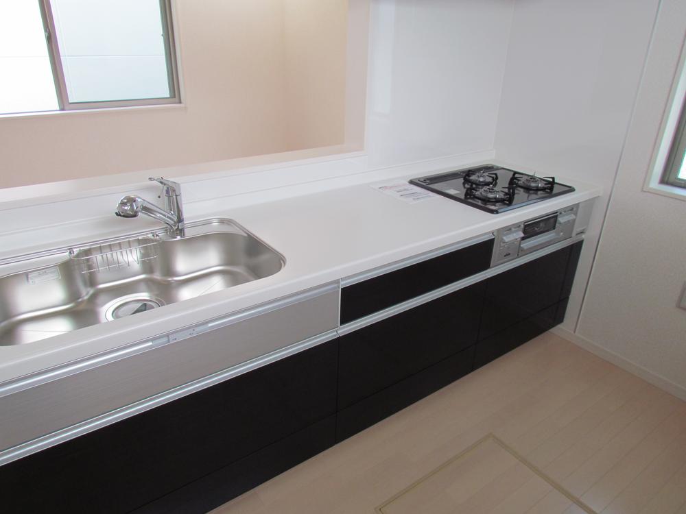 Same specifications photo (kitchen). Same specifications