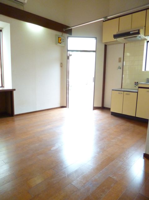 Kitchen. Flooring of the room