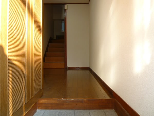 Entrance. It is exactly the feeling that Home!