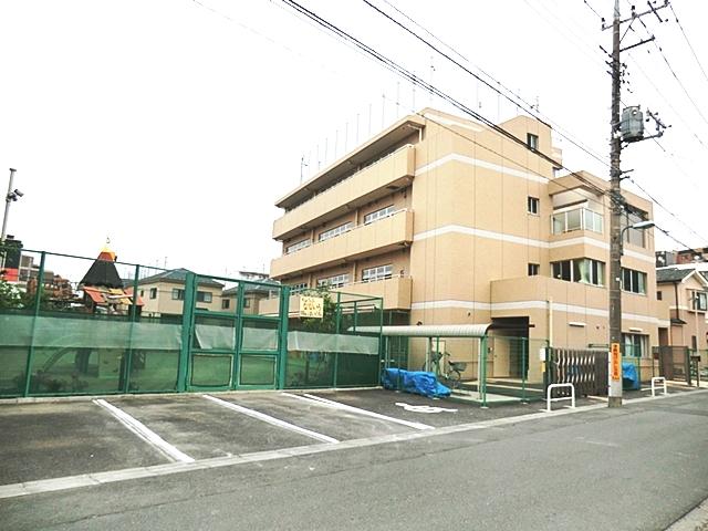 kindergarten ・ Nursery. Chofu seven colors to nursery school 503m