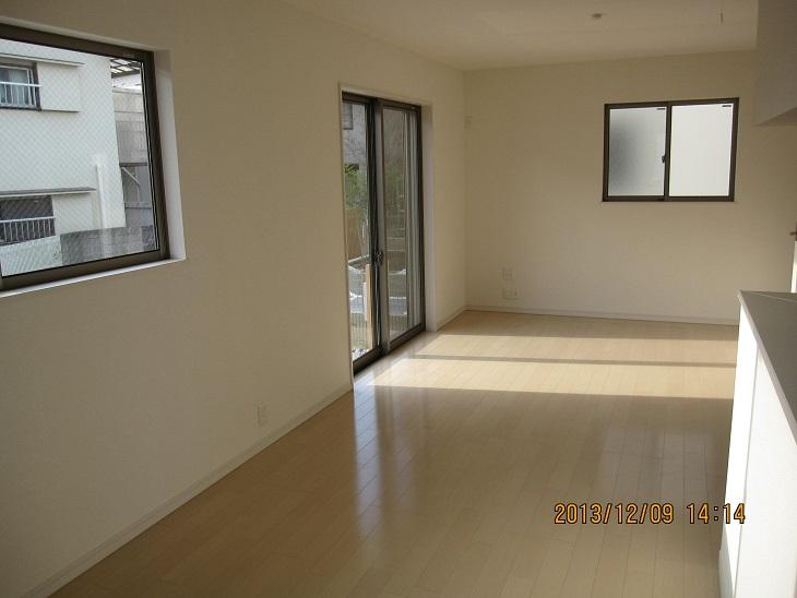 Living. Indoor (12 May 2013) Shooting (2) Building Living