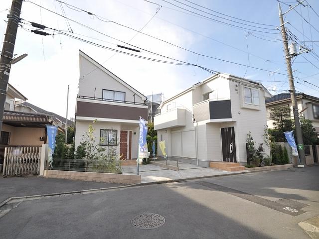 Local photos, including front road. Somechi 2-chome, site landscape