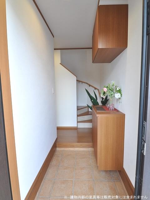 Other introspection. Somechi 2-chome 1 Building Entrance