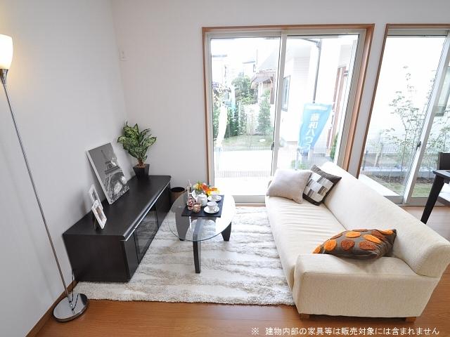 Living. Somechi 2-chome 1 Building LDK