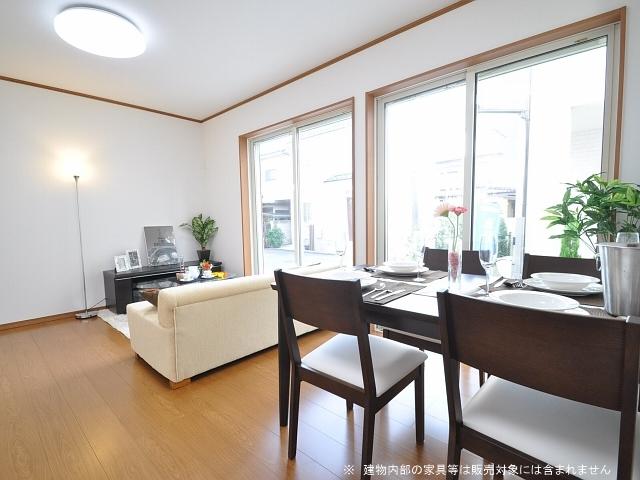 Living. Somechi 2-chome 1 Building LDK