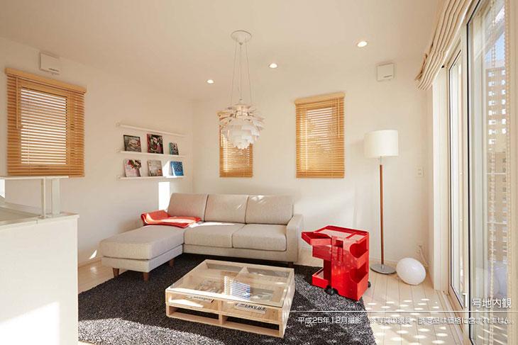 Living.  [No. 1 destination] [Introspection Photo] 2013 December shooting  ※ Photos furniture ・ Furnishings are not included in the price. 