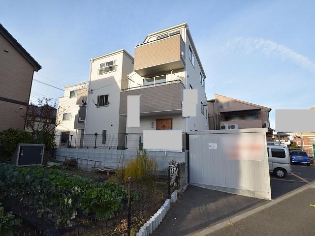 Local appearance photo. Building 3 Finished already