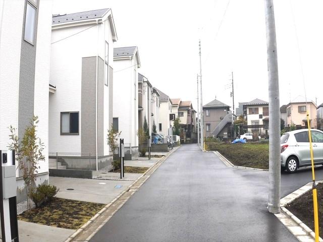 Local photos, including front road