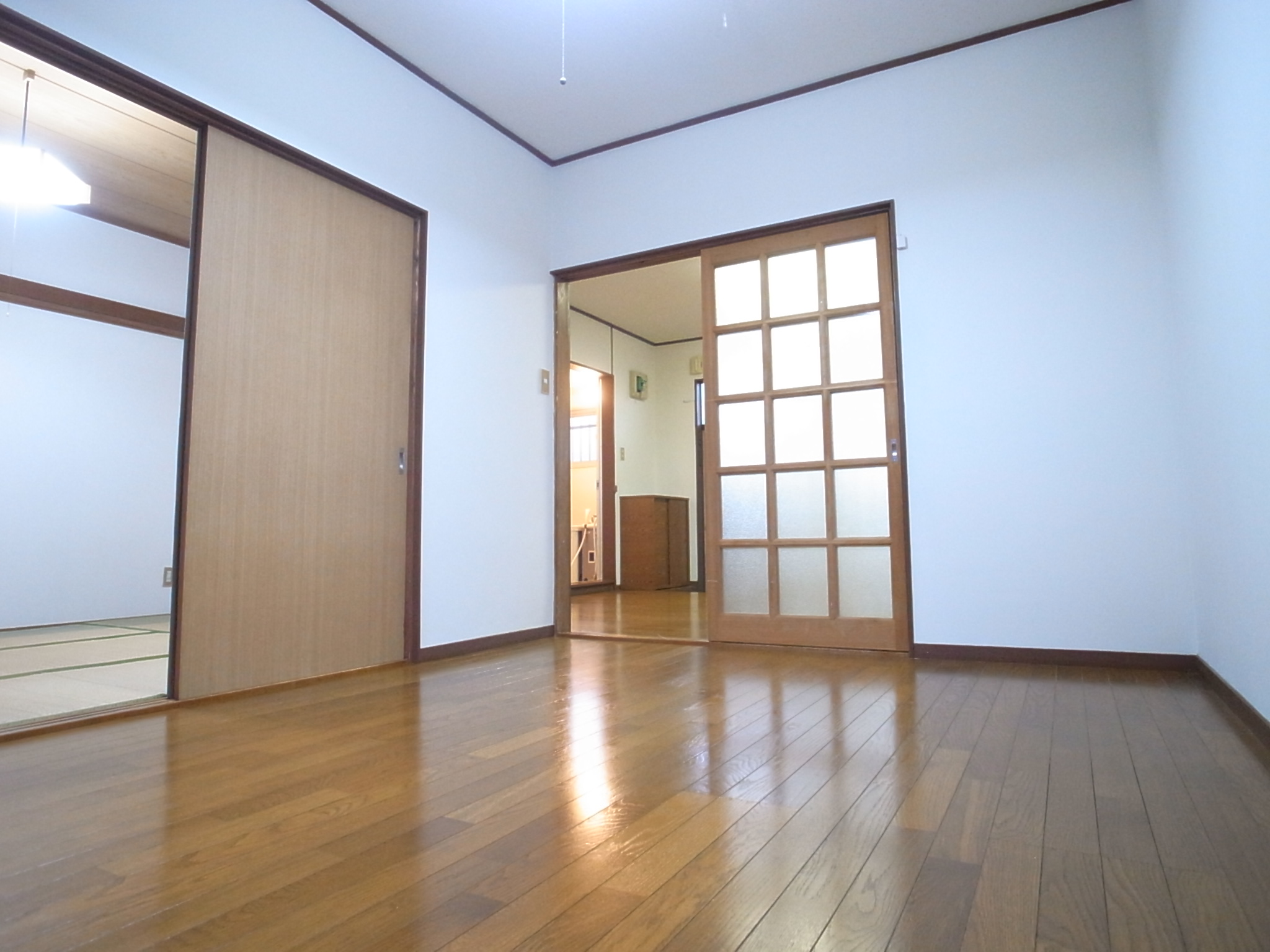 Living and room.  ◆ Perfect for room share in the distribution type ◆