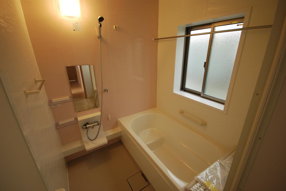 Same specifications photo (bathroom). Seller same specifications