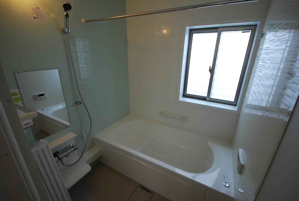 Same specifications photo (bathroom). Seller same specifications