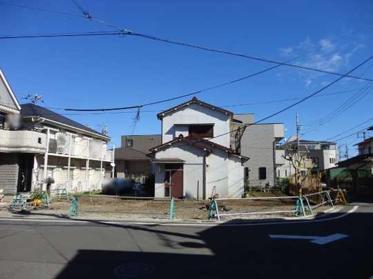 Local land photo. Current Status vacant lot: 2013 October shooting